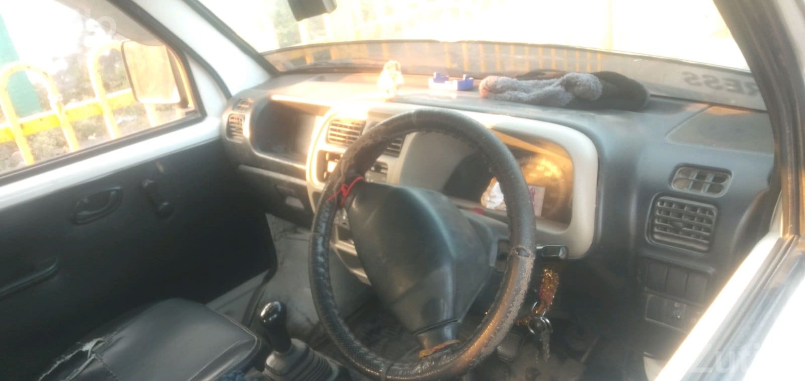 Maruti Suzuki Eeco 5 Seater Taxi Passing - કાર - પોરબંદર - Image 3