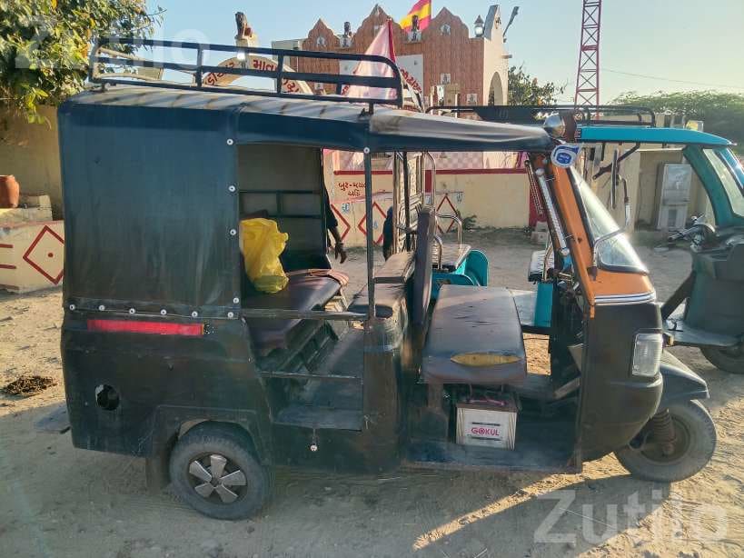 2013 Auto Rickshaw with VIP Number - ઓટો રિક્ષા - દ્વારકા - Image 3