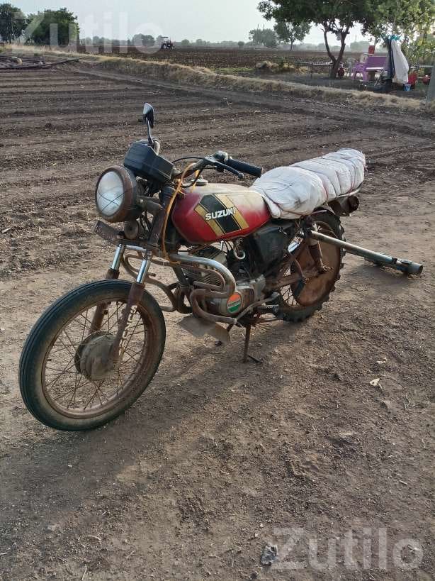 Suzuki Motorcycle with New Tyres Suzuki Motorcycle with New Tyres