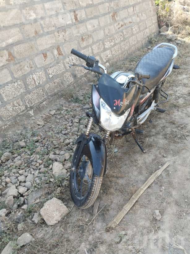 Bajaj Discover 2013 Bike with 2 New Tyres Bajaj Discover 2013 Bike with 2 New Tyres