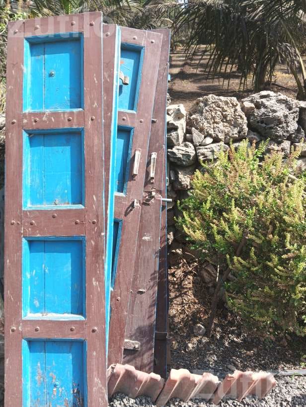 Wooden Doors and Windows Set of 4 Wooden Doors and Windows Set of 4