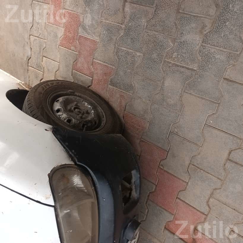 Maruti Suzuki Alto White Hatchback - કાર - વઢવાણ - Image 2