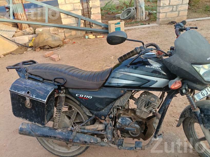 2015 Hero Honda CD Dream Petrol Bike - બાઇક્સ - વઢવાણ - Image 2