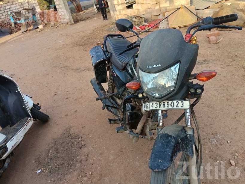 2015 Hero Honda CD Dream Petrol Bike - બાઇક્સ - વઢવાણ - Image 3
