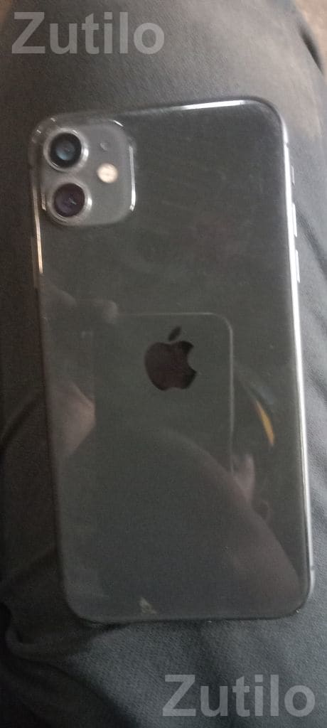 Apple iPhone with Changed Display and Battery - Mobile Phones - Surendranagar City - Image 2