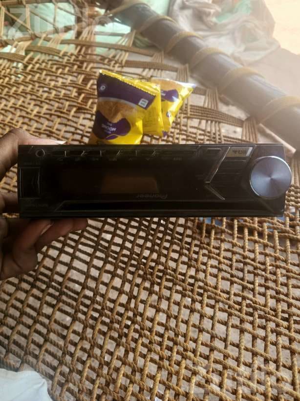 Used Car Audio Player Stereo Unit - ઇલેક્ટ્રોનિક ઍક્સેસરીઝ - સાયલા - Image 2