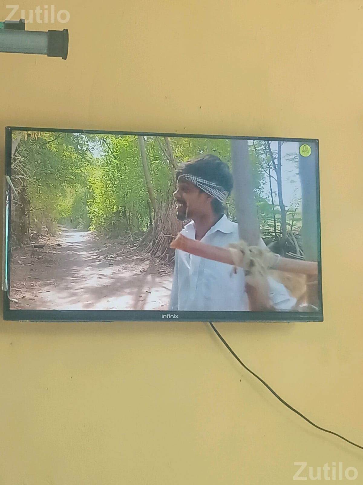 Infinix 32 Inch TV in Good Condition - ટીવી - સિદ્ધપુર - Image 2