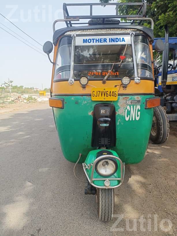 2009 Two Stroke CNG Auto Rickshaw 2009 Two Stroke CNG Auto Rickshaw