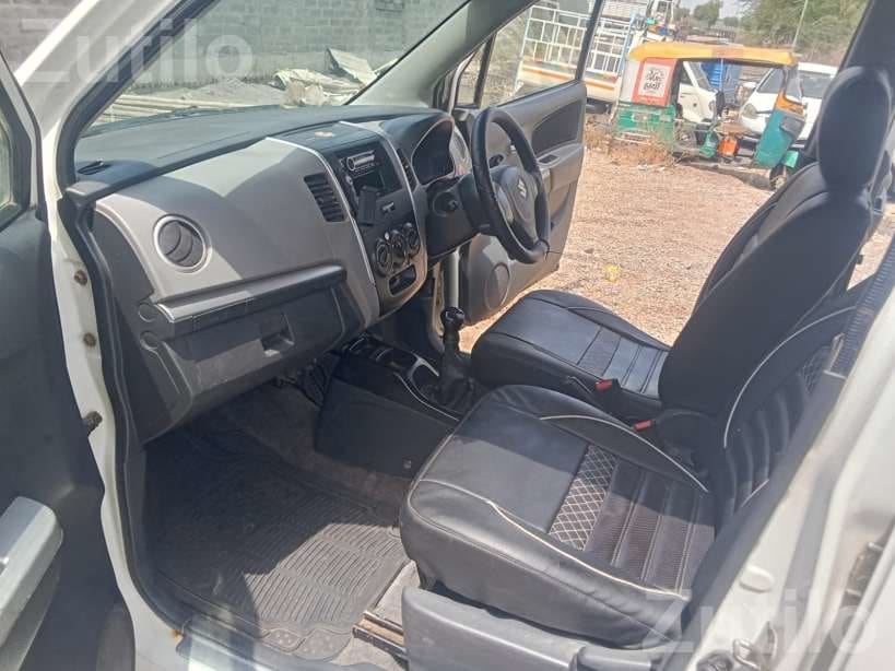 Maruti Suzuki WagonR 2011 Petrol CNG - કાર - બોટાદ - Image 3