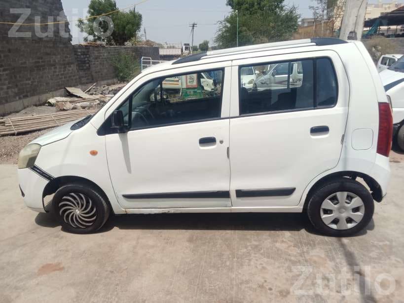 Maruti Suzuki WagonR 2011 Petrol CNG - કાર - બોટાદ - Image 5