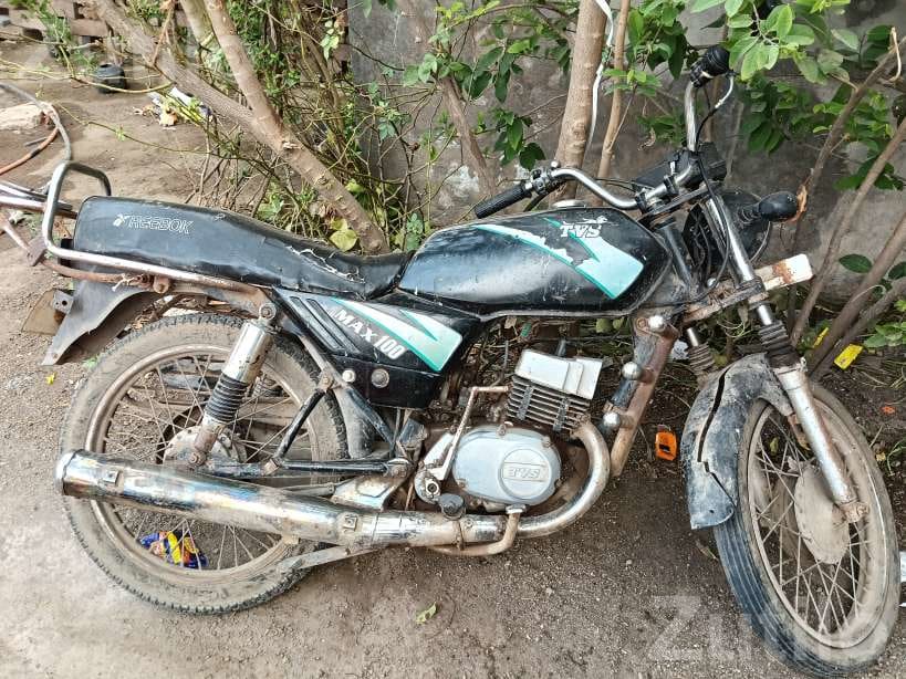 TVS Max 100 1990 Petrol Bike - બાઇક્સ - ગઢડા - Image 4