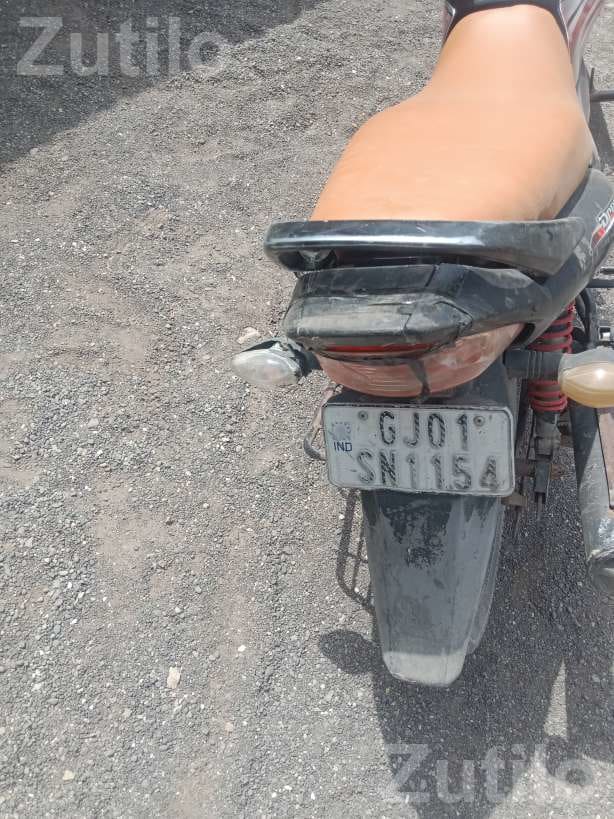 2014 Hero Splendor Bike for Sale - બાઇક્સ - રાણપુર - Image 4