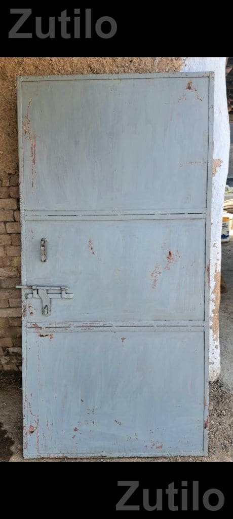 Heavy Iron Door 3x6 ft 40kg - ટૂલ્સ અને હાર્ડવેર - બરવાળા - Image 2