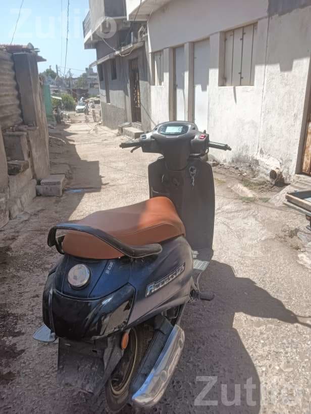 Suzuki Access 125 2023 One Owner Scooter - બાઇક્સ - મોરબી - Image 2