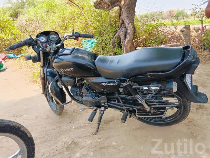 Hero Splendor Plus 2023 Bike - બાઇક્સ - ઉંઝા - Image 3