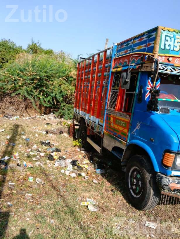 Tata 407 Cargo Truck 1997 Model - Trucks & Lorries - Mehsana City - Image 4