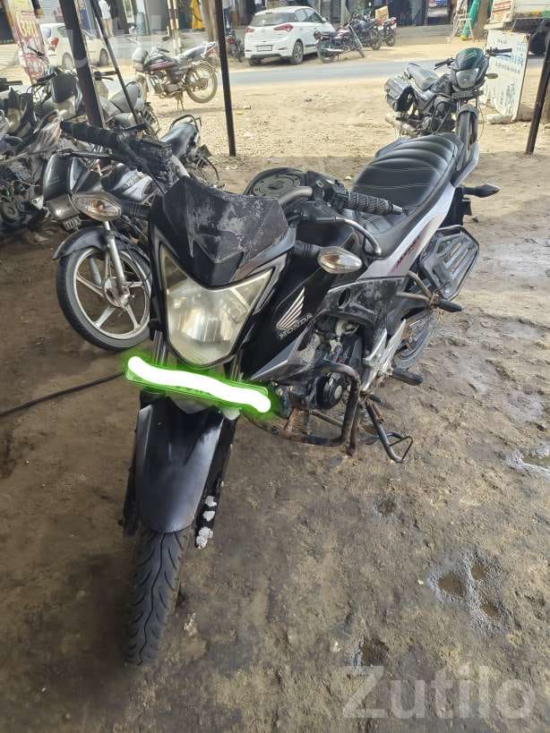 Honda Hornet 160R 2016 First Owner Bike - બાઇક્સ - પાટણ શહેર - Image 4