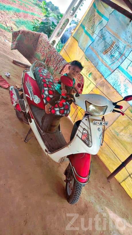 Hero Honda Pleasure Scooter 2010 - બાઇક્સ - પાટણ શહેર - Image 5