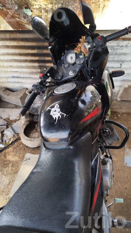 2014 Motorcycle Black with 2 New Tyres 2014 Motorcycle Black with 2 New Tyres