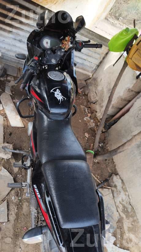 2014 Motorcycle Black with 2 New Tyres - બાઇક્સ - ઈડર - Image 3