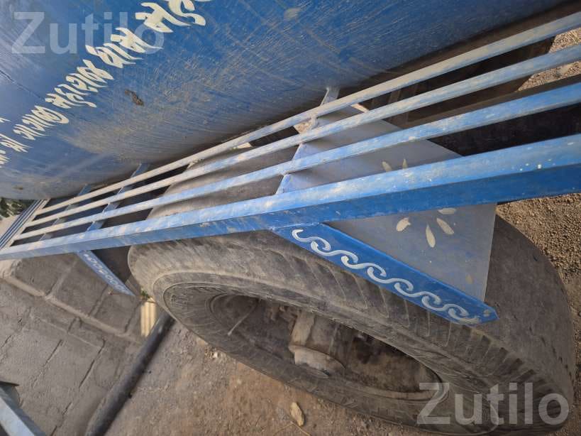 4000 Litre Galvanized Water Tanker Trailer 4000 Litre Galvanized Water Tanker Trailer