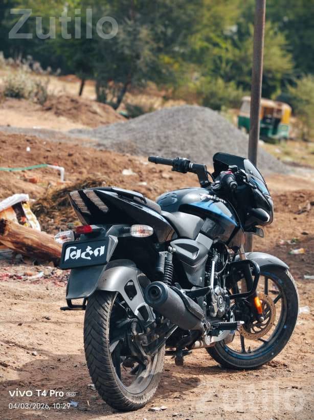 Bajaj Pulsar Bike 2025 Model 2000 Km Bajaj Pulsar Bike 2025 Model 2000 Km