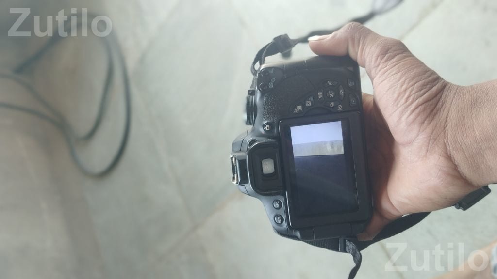 Canon 700D DSLR Camera with 18-50 Lens Canon 700D DSLR Camera with 18-50 Lens