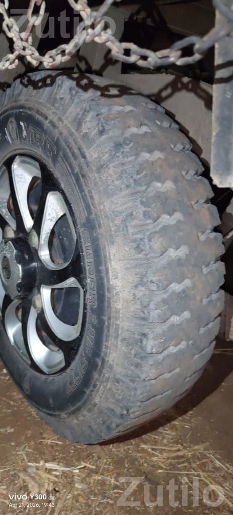 Car Tyre With Alloy Wheel - ઓટો પાર્ટ્સ - નસવાડી - Image 3