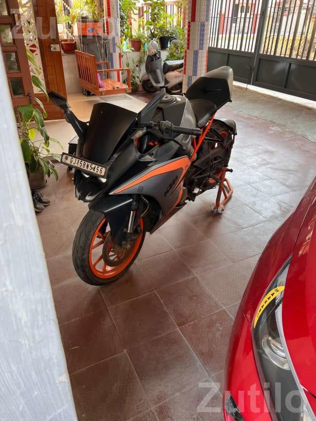 KTM RC 200 2017 Model Bike KTM RC 200 2017 Model Bike