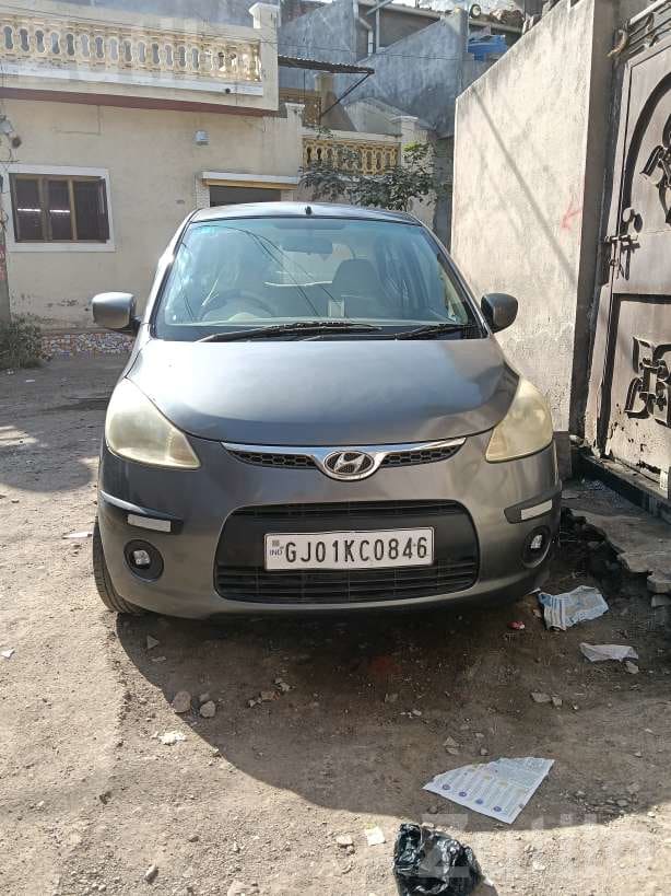Hyundai i10 2010 Model Hatchback - Cars - Rajkot City - Image 2