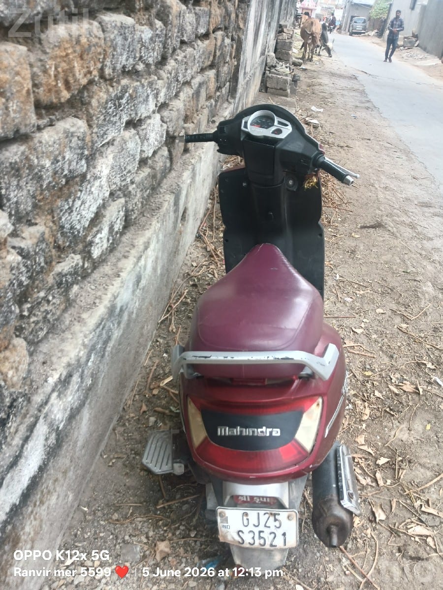 Gusto 125 Scooter 2018 Model - બાઇક્સ - જુનાગઢ - Image 3