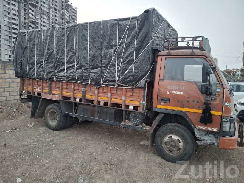 2011 Eicher Cargo Truck - Trucks & Lorries - Rajkot City - Image 4