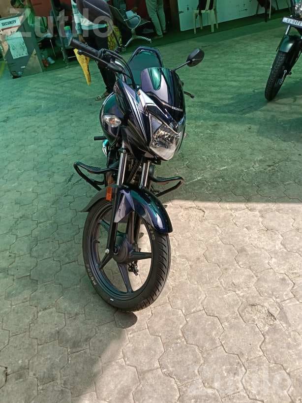 Honda Shine Blue Motorcycle on Running Loan Honda Shine Blue Motorcycle on Running Loan