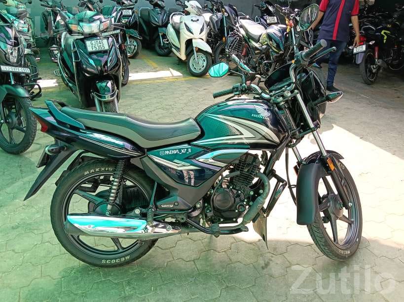 Honda Shine Blue Motorcycle on Running Loan - Bikes - Dhandhuka - Image 3