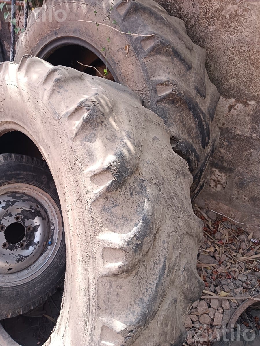 13.6-28 Used Tractor Tyre - Auto Parts - Porbandar City - Image 3
