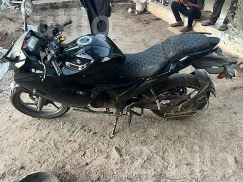 Suzuki Gixxer SF 2019 Black Bike - Bikes - Khambhalia - Image 2