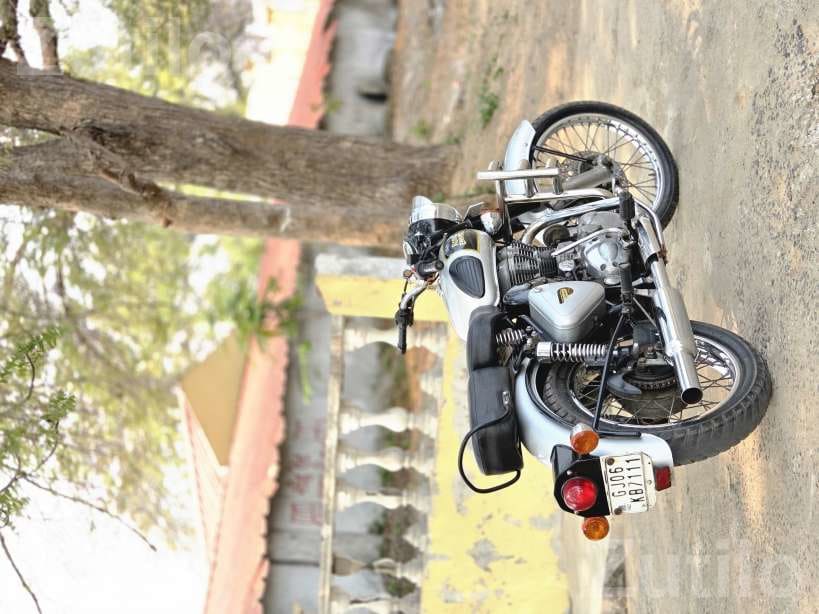 Royal Enfield 2016 Model Motorcycle - Bikes - Vadodara City - Image 2