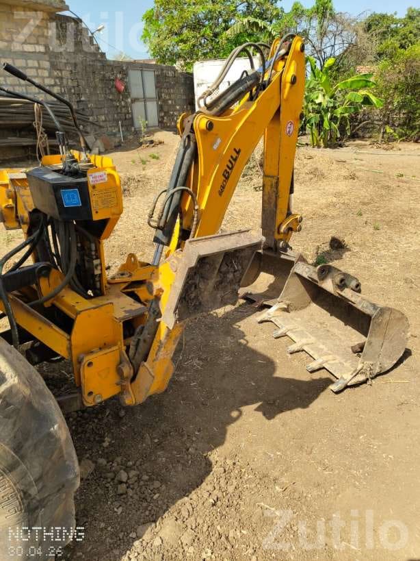 Bull Backhoe Boom Attachment with 2 Buckets Bull Backhoe Boom Attachment with 2 Buckets