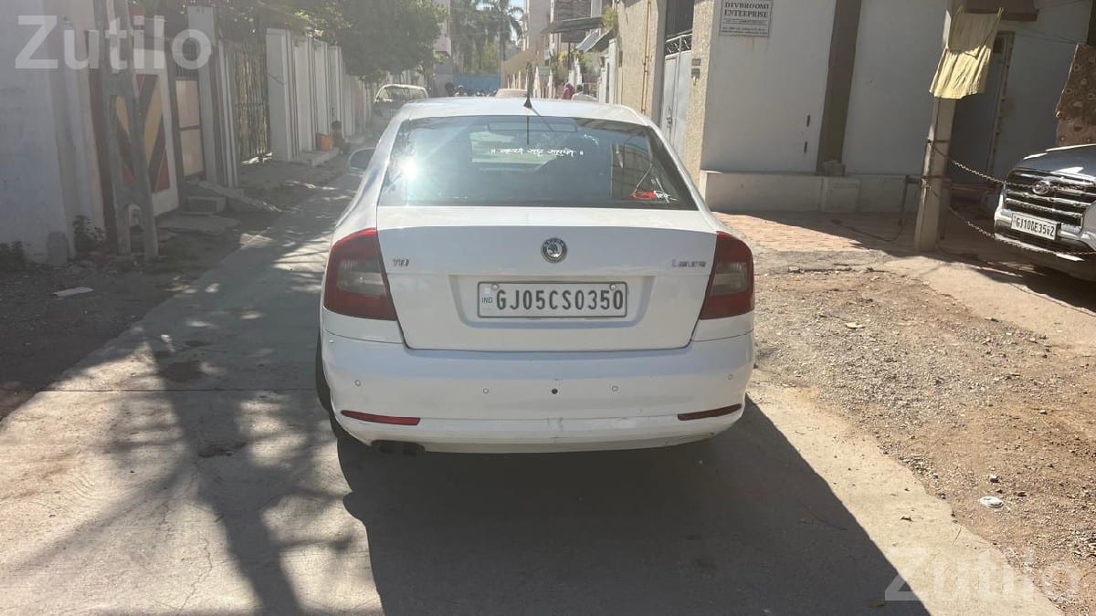 Skoda Laura 2.0 TDI Automatic 2012 - કાર - ખંભાળિયા - Image 3