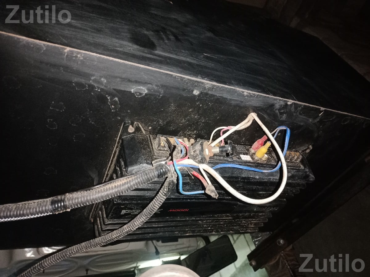 JBL Sound System in Like New Condition JBL Sound System in Like New Condition