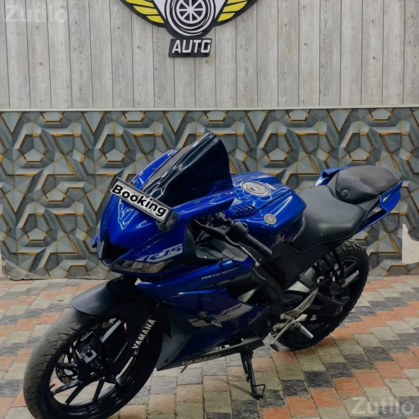 Yamaha R15 V3 2020 Blue Sports Bike Yamaha R15 V3 2020 Blue Sports Bike