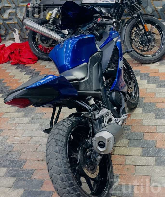 Yamaha R15 V3 2020 Blue Sports Bike - બાઇક્સ - અમરેલી - Image 3