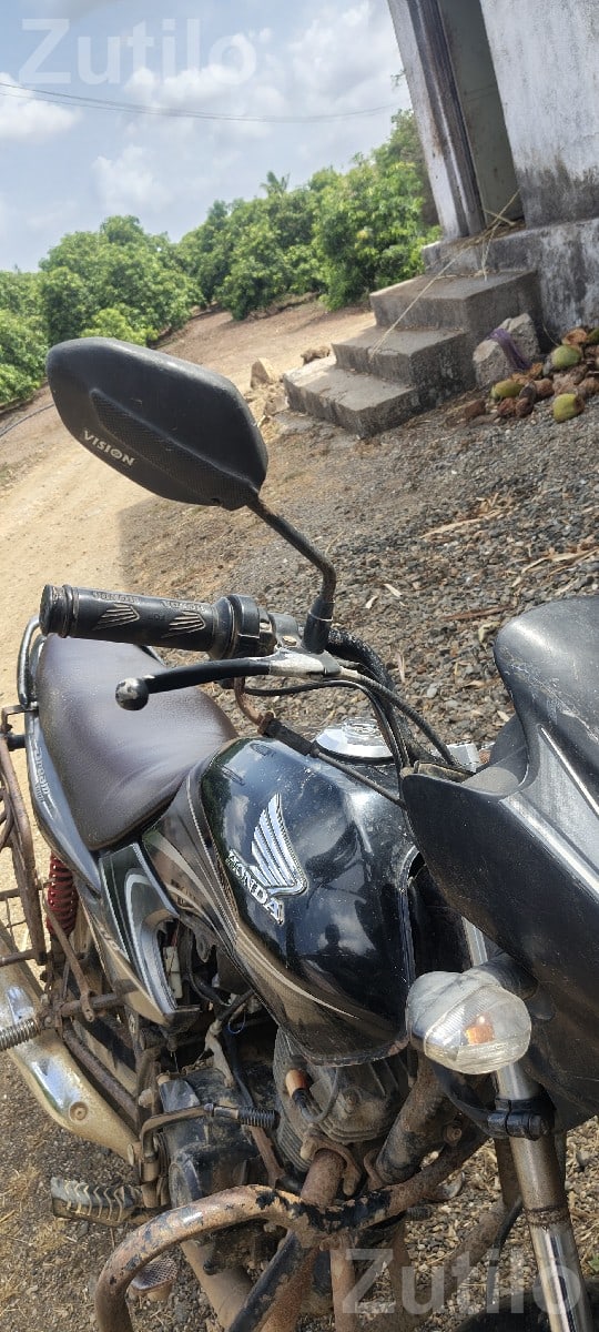 Honda Dream Yuga 2015 Motorcycle - Bikes - Junagadh City - Image 2