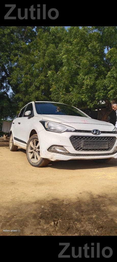 2015 Hyundai i20 Diesel with Working AC - કાર - ભાભર - Image 5