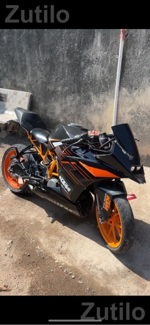 KTM RC 200 Black and Orange Sports Bike KTM RC 200 Black and Orange Sports Bike