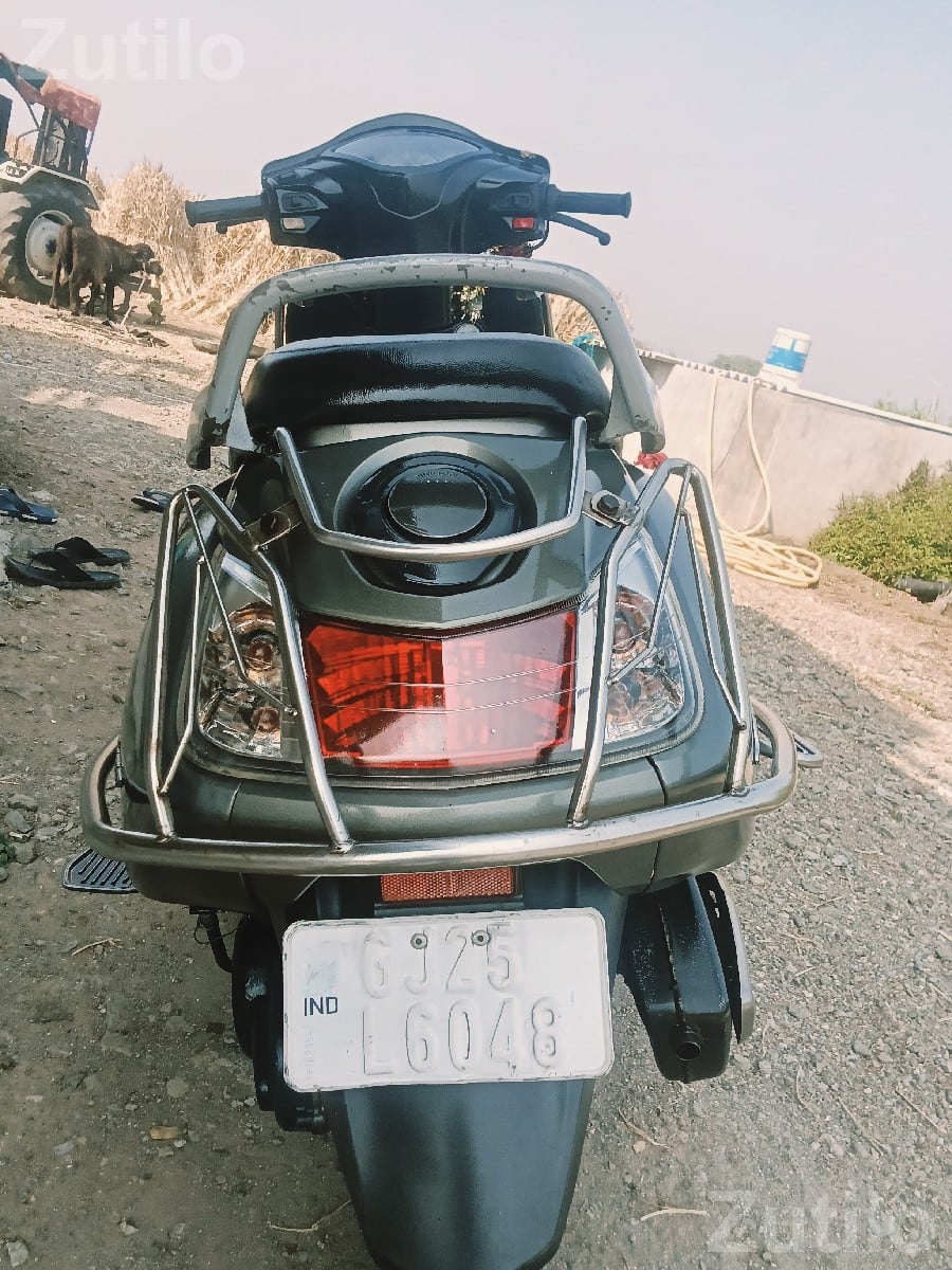 TVS Jupiter Grey Scooter for Sale - બાઇક્સ - કલ્યાણપુર - Image 3