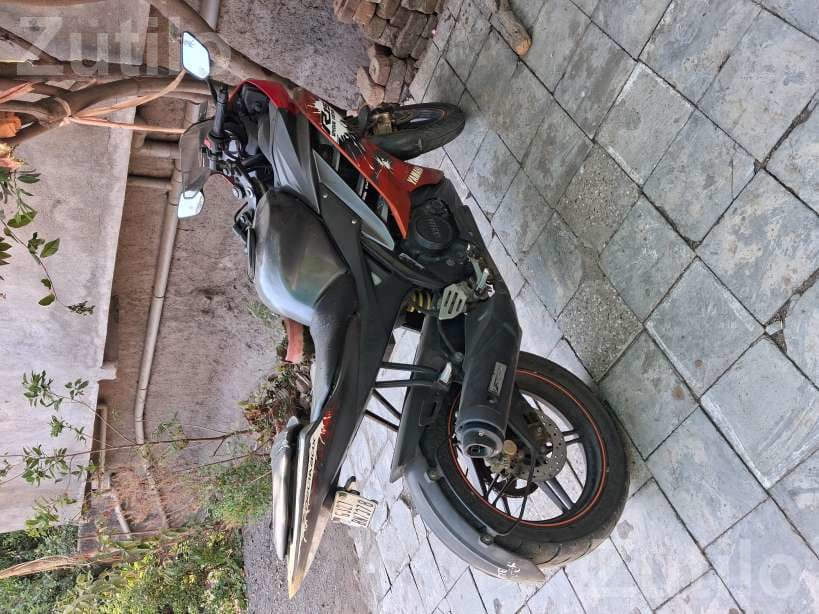 Yamaha R15 2017 Model in Good Condition
