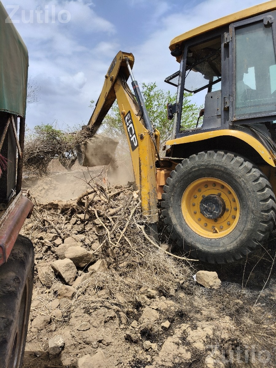 2015 JCB Backhoe Loader, No Welding - બાંધકામના વાહનો - જામજોધપુર - Image 2