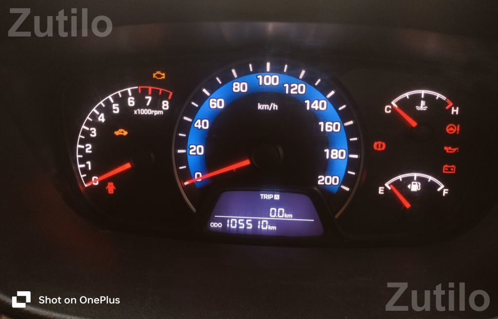 2016 Hyundai Xcent Petrol CNG Sedan - કાર - ઢ્રોલ - Image 5