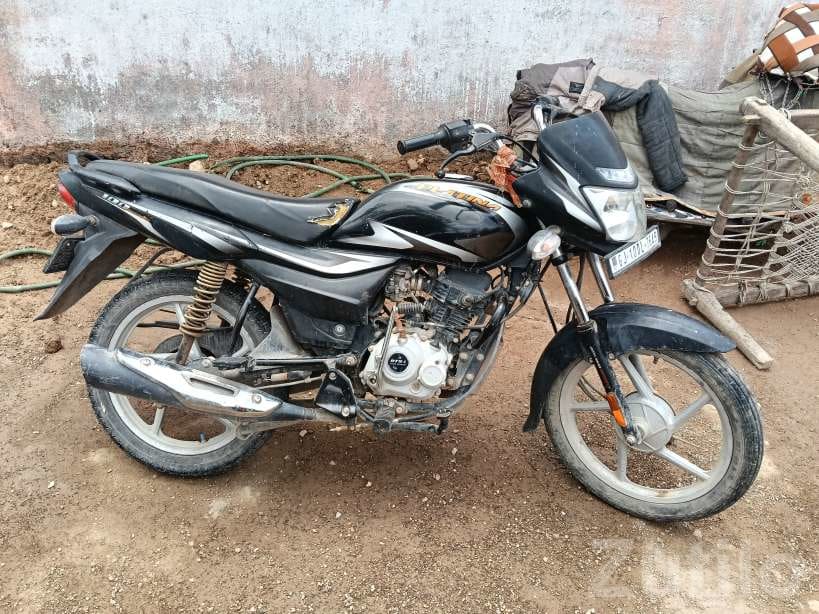 2022 Petrol Bike with Valid PUC - બાઇક્સ - લાલપુર - Image 3